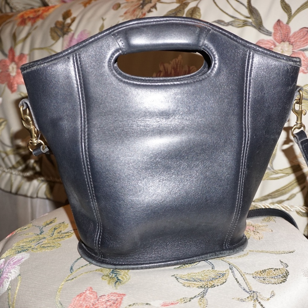 Vintage Coach Black Leather Purse